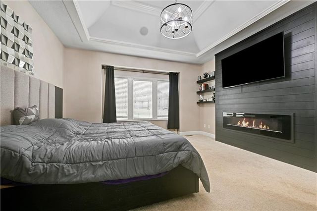 9008 N Lewis Avenue, Kansas City, MO 64157