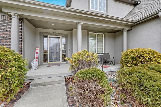 9008 N Lewis Avenue, Kansas City, MO 64157