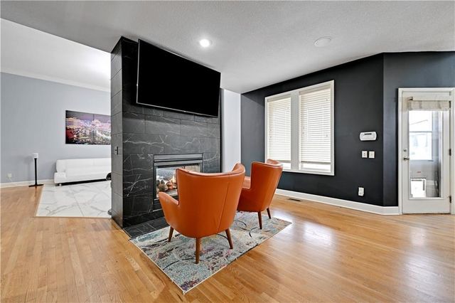 9008 N Lewis Avenue, Kansas City, MO 64157