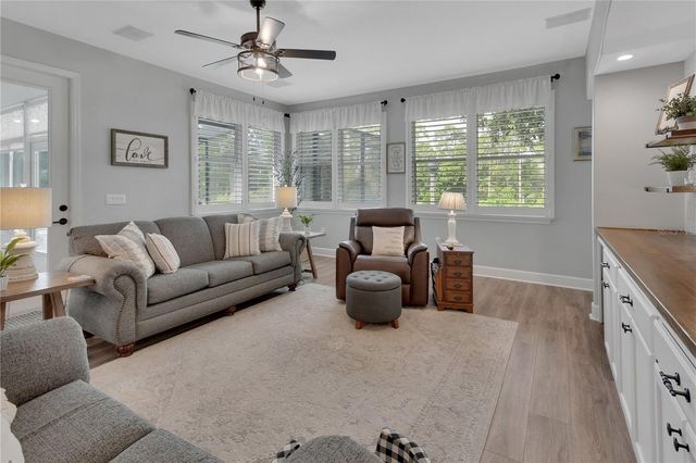 105 PINE SIDE DRIVE, Debary, FL 32713
