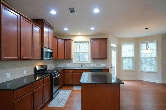 5573 Primrose Park Court, Sugar Hill, GA 30518