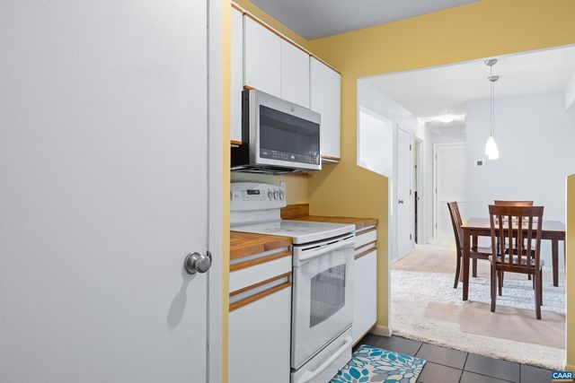 132 TURTLE CREEK RD #11, Charlottesville, VA 22901