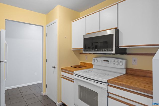 132 TURTLE CREEK RD #11, Charlottesville, VA 22901