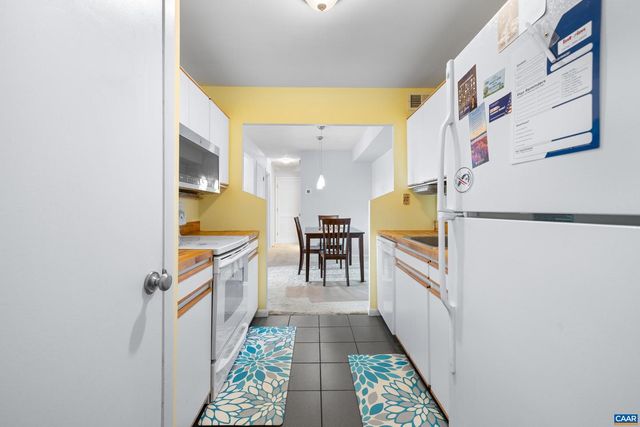 132 TURTLE CREEK RD #11, Charlottesville, VA 22901