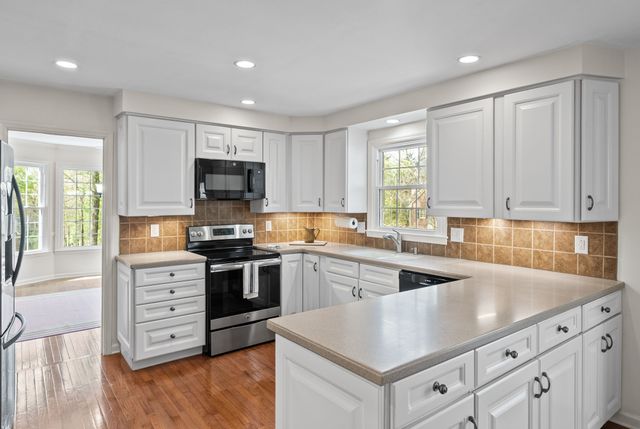 815 Shady Bluff Trl, Clarksville, TN 37043