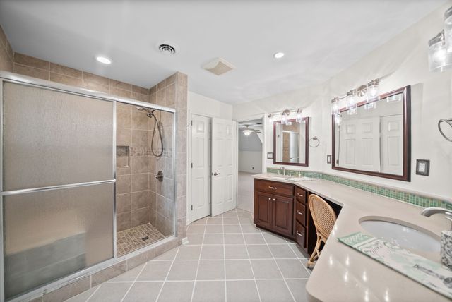 815 Shady Bluff Trl, Clarksville, TN 37043
