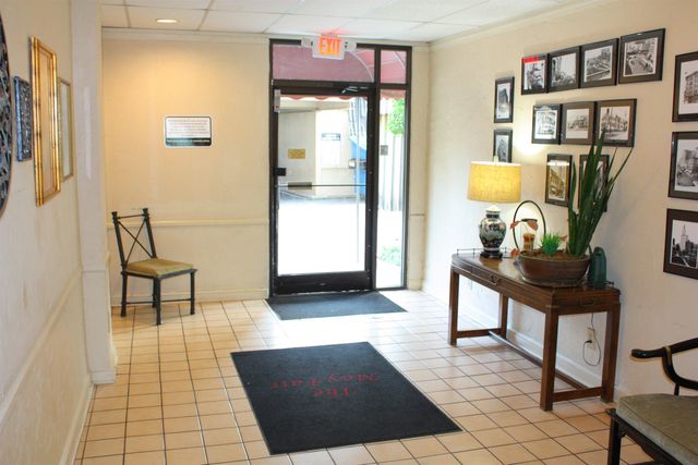 2277 Union Ave Apt 502, Memphis, TN 38104