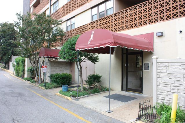 2277 Union Ave Apt 502, Memphis, TN 38104