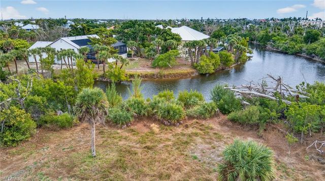 3304 Saint Kilda RD, Sanibel, FL 33957