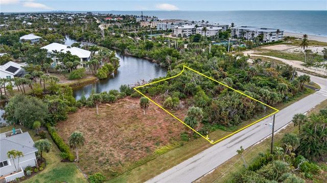 3304 Saint Kilda RD, Sanibel, FL 33957