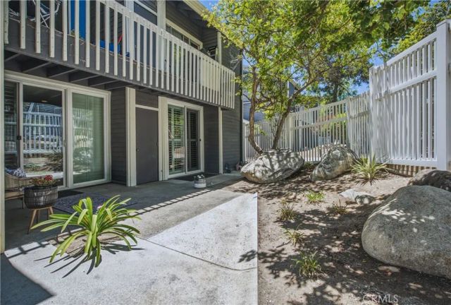 25697 Pine Creek, Wilmington, CA 90744