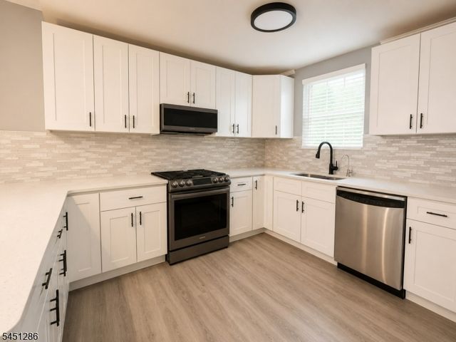 39 Park Dr S, West Orange Twp., NJ 07052