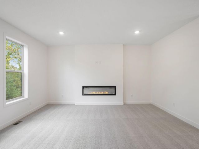 1320 136th Circle E, Rosemount, MN 55068