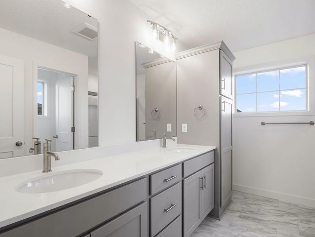 1320 136th Circle E, Rosemount, MN 55068