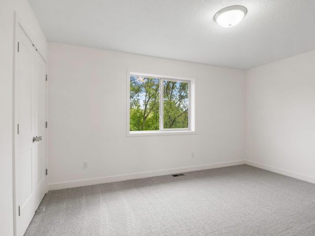 1320 136th Circle E, Rosemount, MN 55068