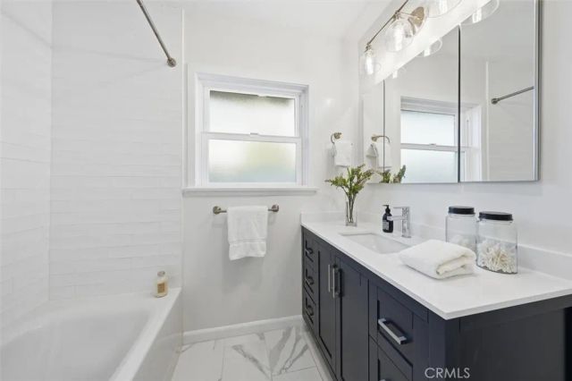 5513 W 138th Place, Hawthorne, CA 90250