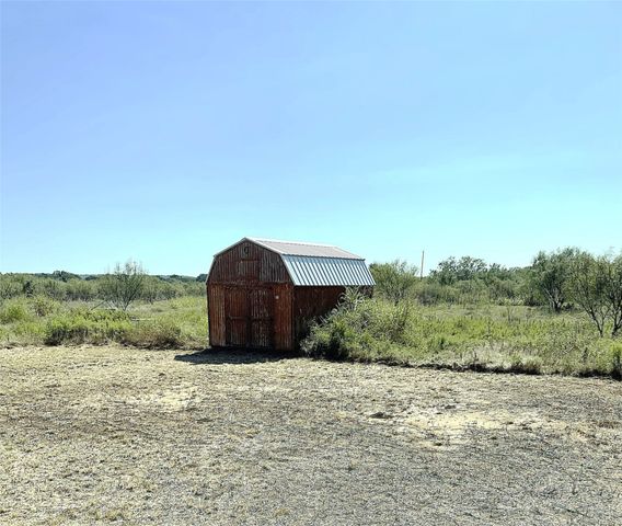 105 Apache Rd., Brownwood, TX 76801
