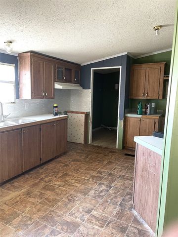 105 Apache Rd., Brownwood, TX 76801
