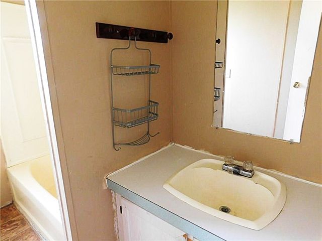 105 Apache Rd., Brownwood, TX 76801