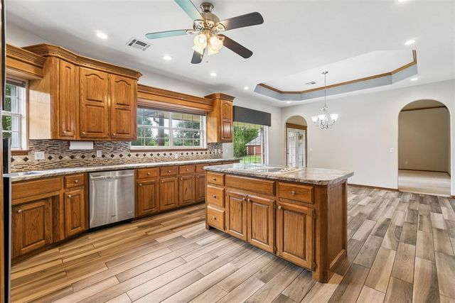 2010 Sandpiper Drive, Blanchard, OK 73010