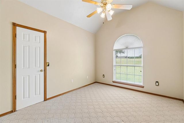 2010 Sandpiper Drive, Blanchard, OK 73010