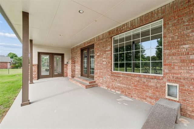 2010 Sandpiper Drive, Blanchard, OK 73010