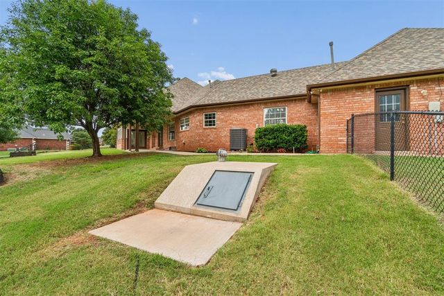 2010 Sandpiper Drive, Blanchard, OK 73010