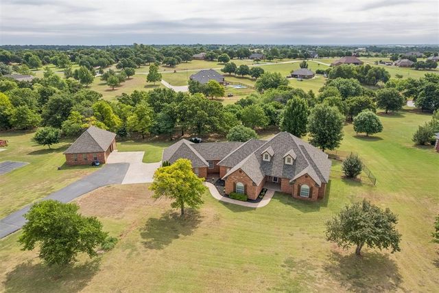 2010 Sandpiper Drive, Blanchard, OK 73010