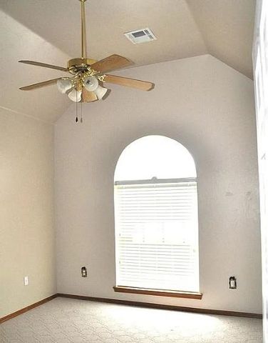 2010 Sandpiper Drive, Blanchard, OK 73010