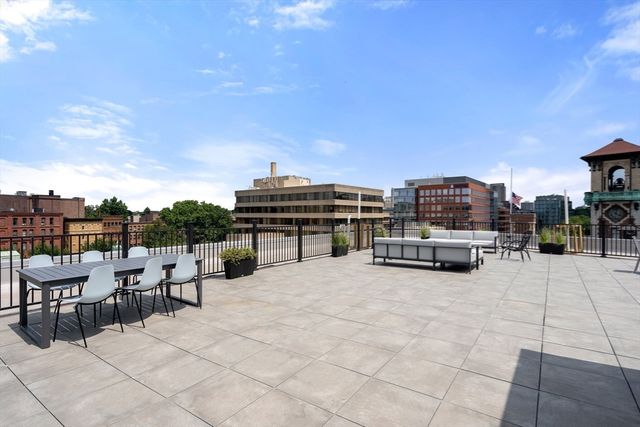 69 Walnut St 1, Brookline, MA 02445