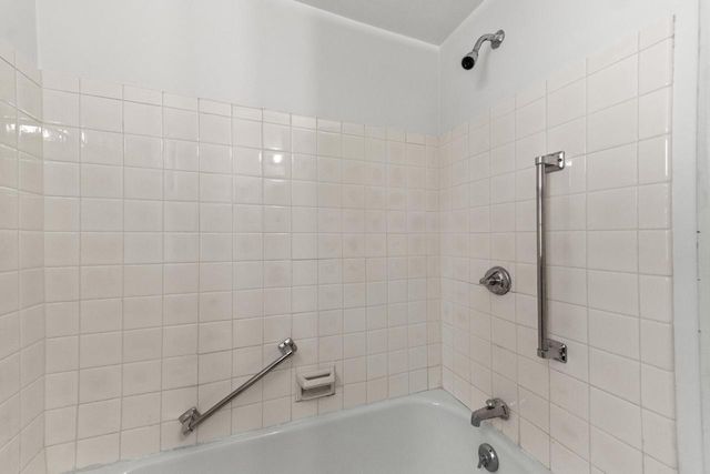 8338 N Whitney ROAD, Fox Point, WI 53217