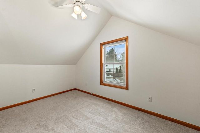 8338 N Whitney ROAD, Fox Point, WI 53217