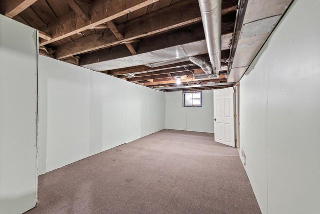 8338 N Whitney ROAD, Fox Point, WI 53217