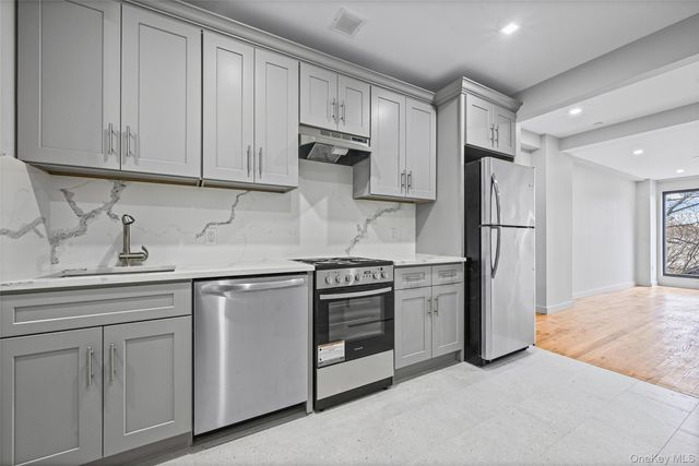 444 Graham Avenue 3G, Brooklyn, NY 11211