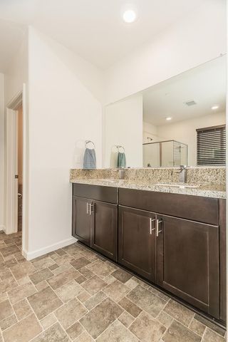 1428 Shoreside Drive, Madera, CA 93637