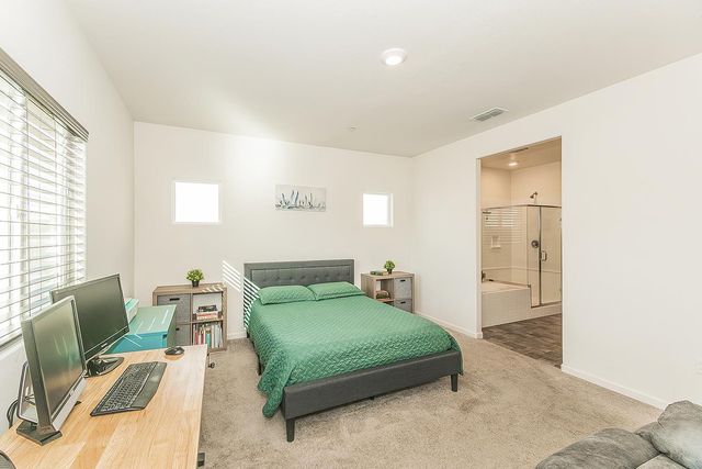 1428 Shoreside Drive, Madera, CA 93637