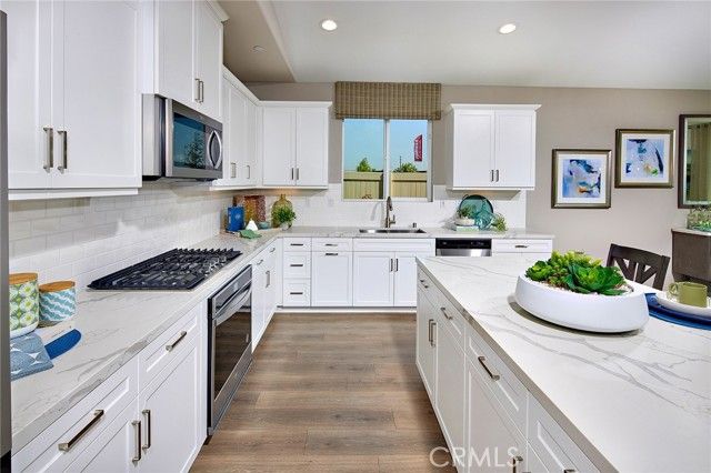 30934 Campania Road, Highland, CA 92346