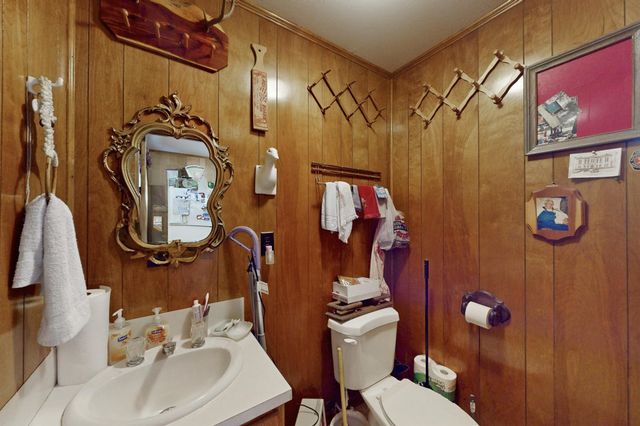 409 W Morgan Street, Franklin, TX 77856