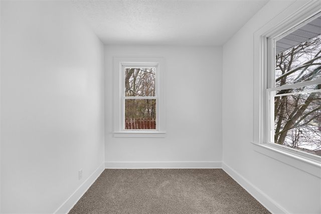 2621 Poe Avenue, Wyoming, MI 49509