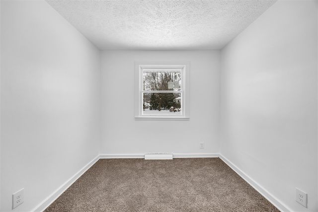 2621 Poe Avenue, Wyoming, MI 49509