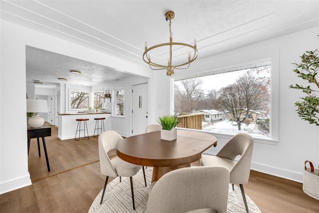 2621 Poe Avenue, Wyoming, MI 49509