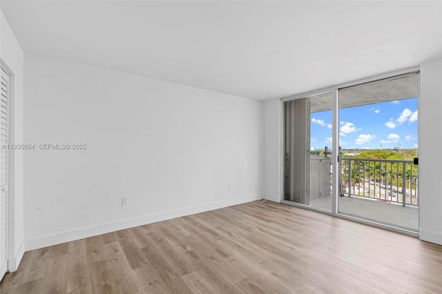 1800 NW 24th Ave 912, Miami, FL 33125