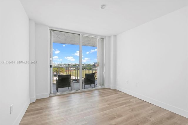 1800 NW 24th Ave 912, Miami, FL 33125