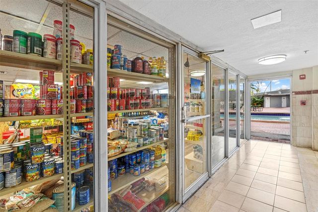 1800 NW 24th Ave 912, Miami, FL 33125