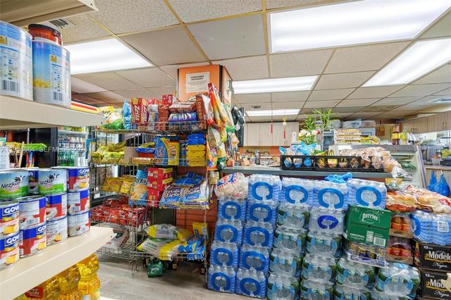 1800 NW 24th Ave 912, Miami, FL 33125