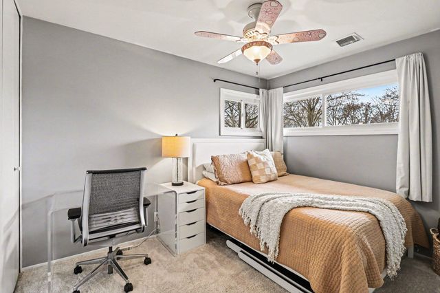 260 Kenyon Drive, Troy, MI 48083