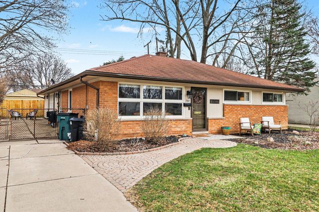 260 Kenyon Drive, Troy, MI 48083