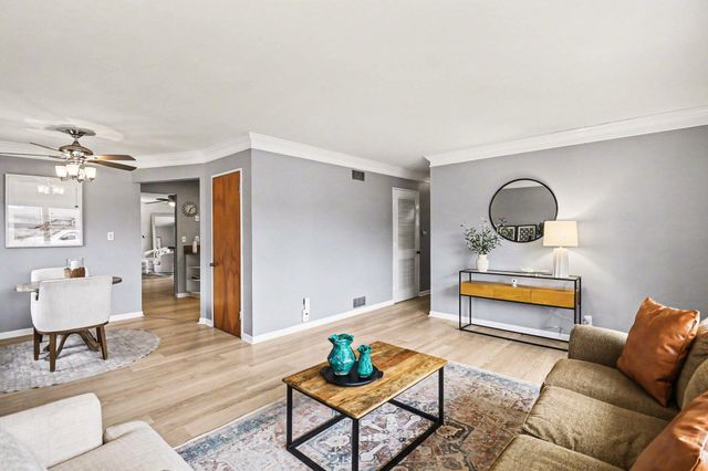 260 Kenyon Drive, Troy, MI 48083