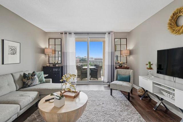 300 S Duval St Unit 1108, Tallahassee, FL 32301