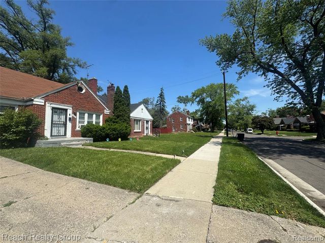 15371 Heyden Street, Detroit, MI 48223